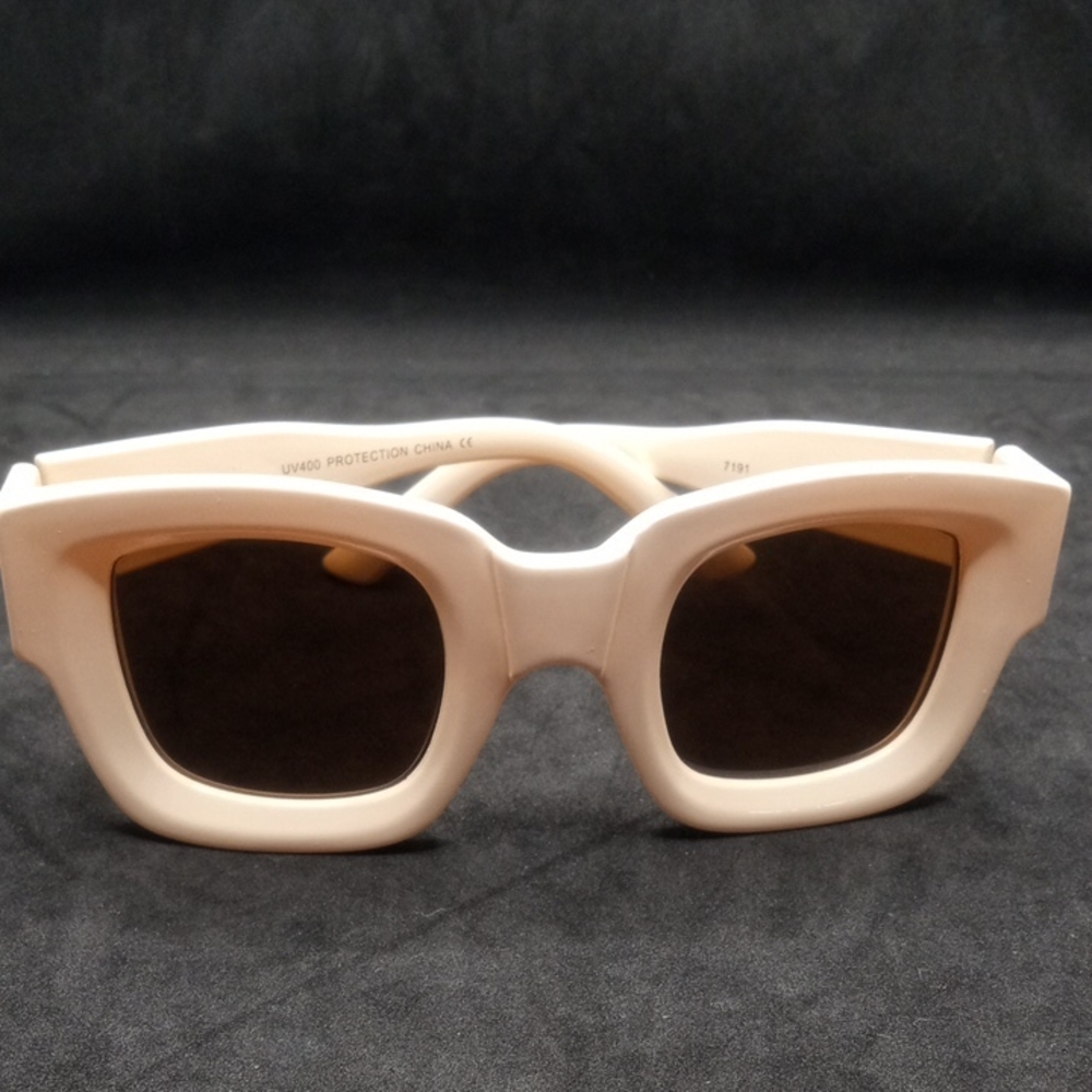 Chic Cream Sunglasses